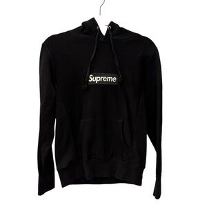 1002 EUC RARE (authentic) SUPREME BOX LOGO HOODIE
